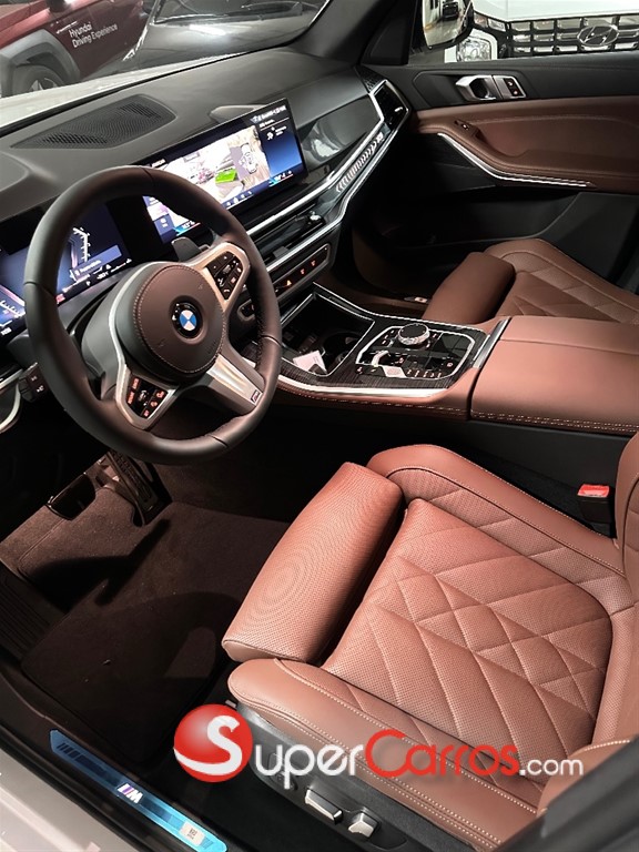 2026 BMW X 5 XDRIVE 40i M PACKAGE — foto 6 / 8