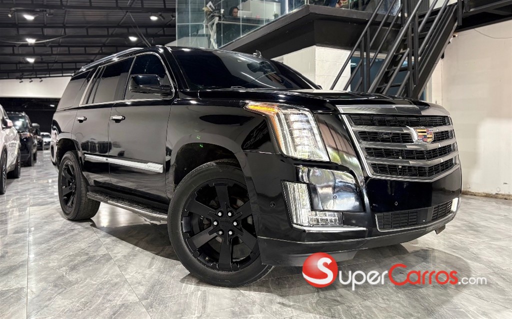 2015 Cadillac Escalade Luxury Short