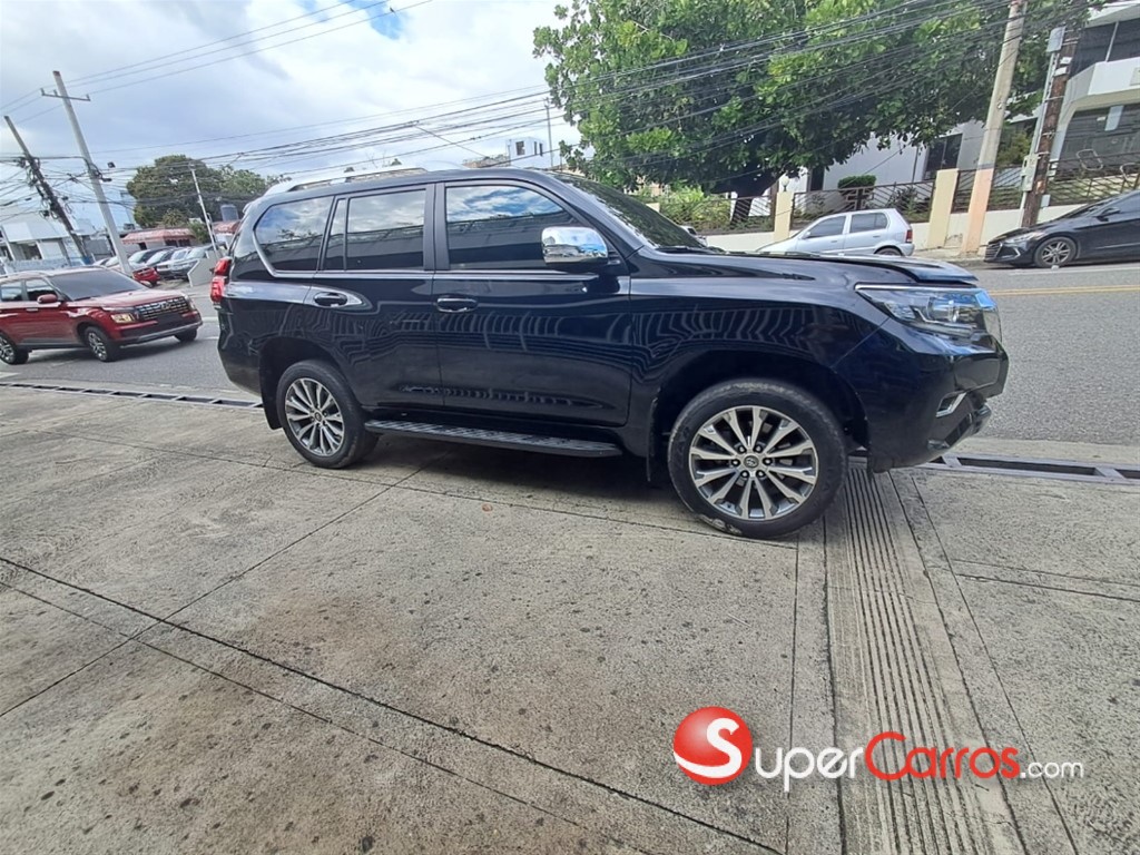 2024 Toyota Land Cruiser Prado TXL — foto 2 / 11