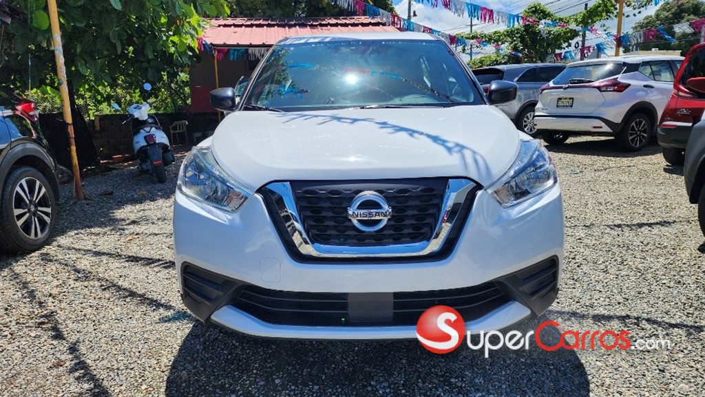 2020 Nissan Kicks — foto 2 / 12
