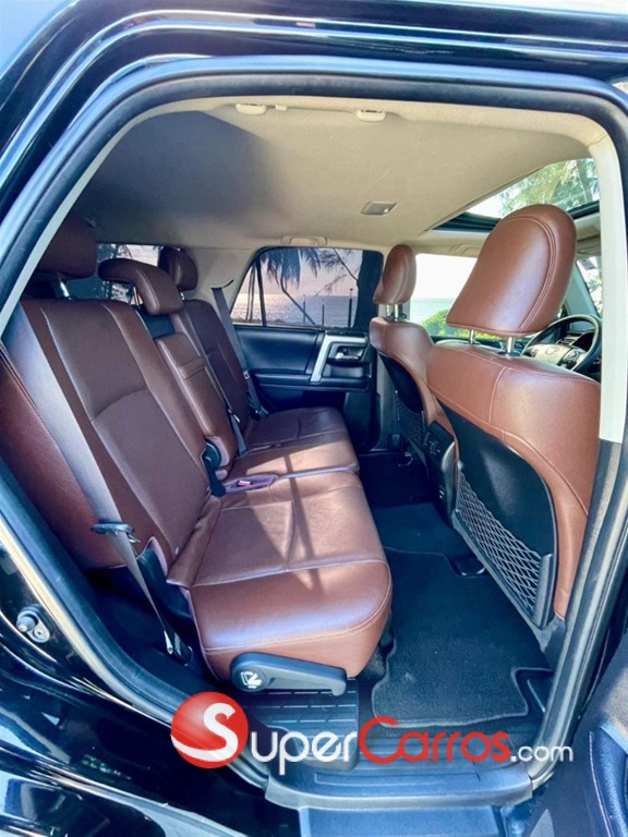 2019 Toyota 4 Runner Limited — foto 12 / 12