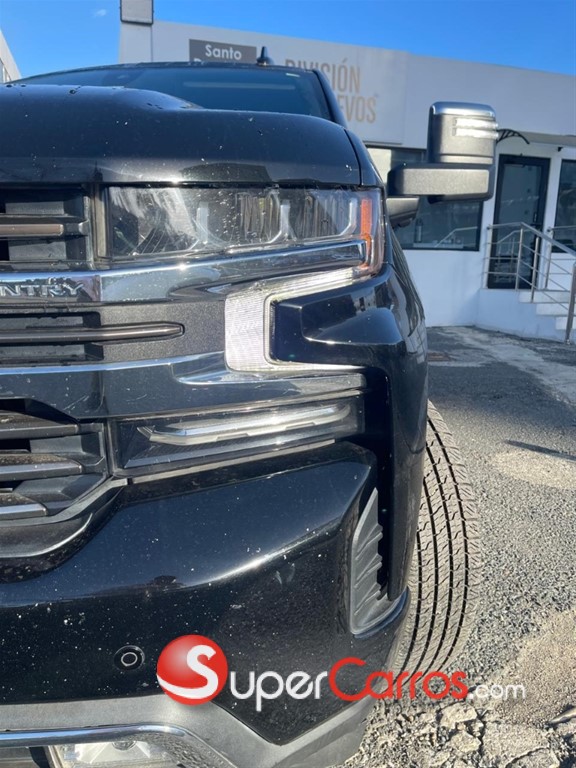 2022 Chevrolet Silverado High Country — foto 3 / 12