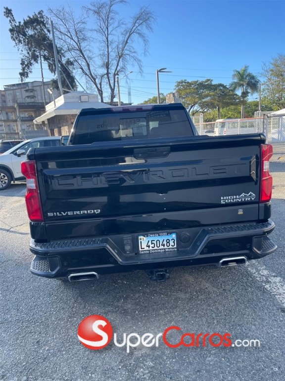 2022 Chevrolet Silverado High Country — foto 7 / 12