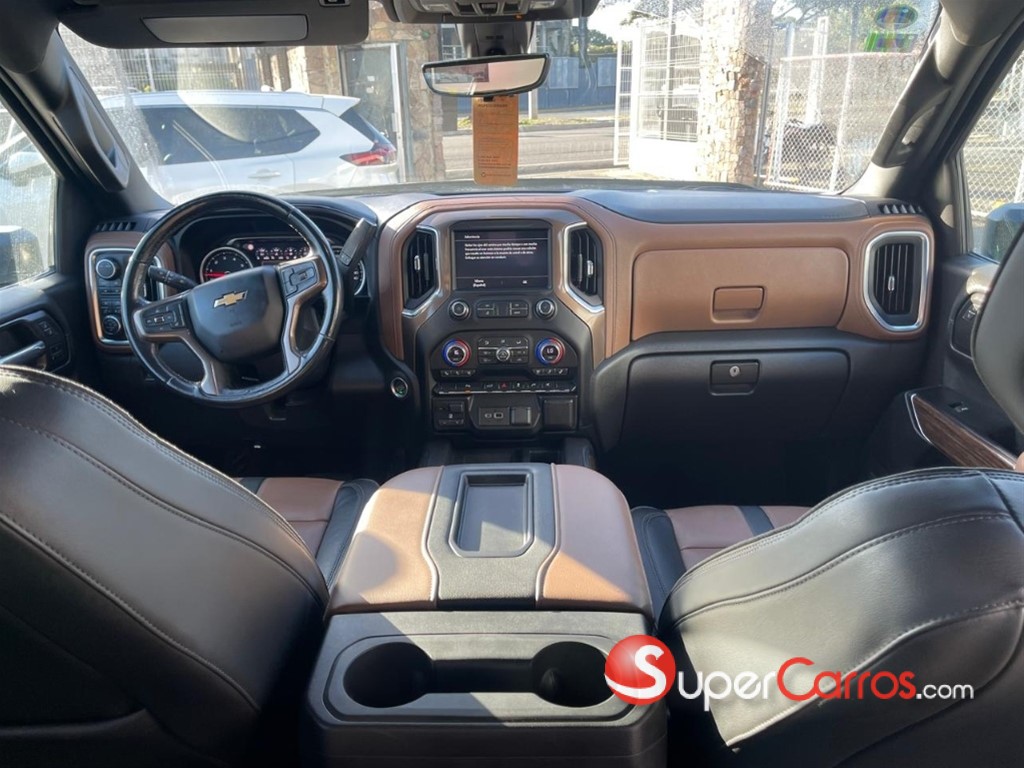 2022 Chevrolet Silverado High Country — foto 11 / 12