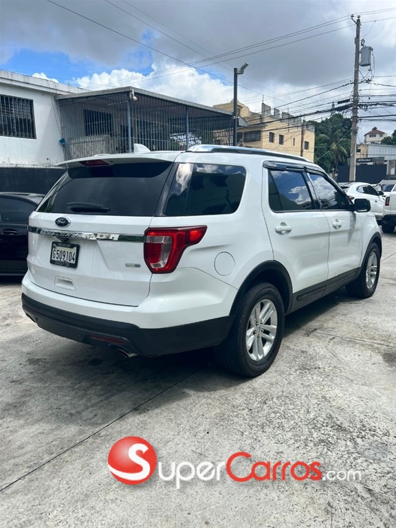 2017 Ford Explorer — foto 4 / 12