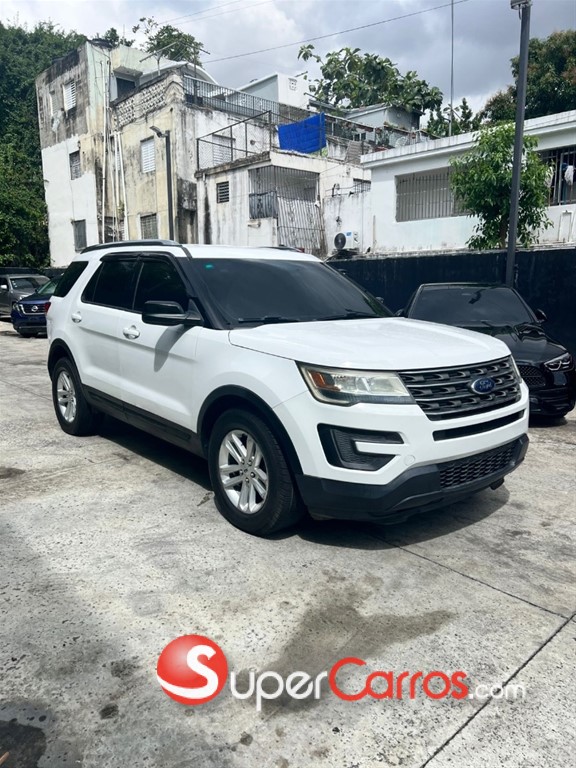 2017 Ford Explorer — foto 5 / 12