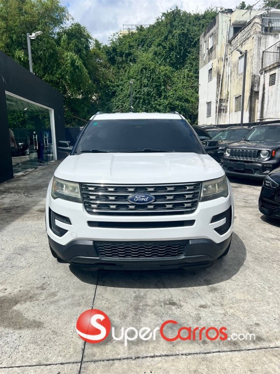 2017 Ford Explorer — foto 6 / 12