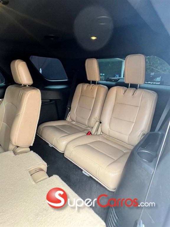 2017 Ford Explorer — foto 8 / 12