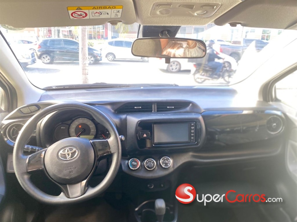 2020 Toyota VITZ — foto 4 / 11