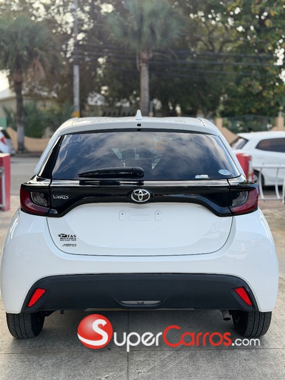 2021 Toyota Yaris — foto 4 / 12