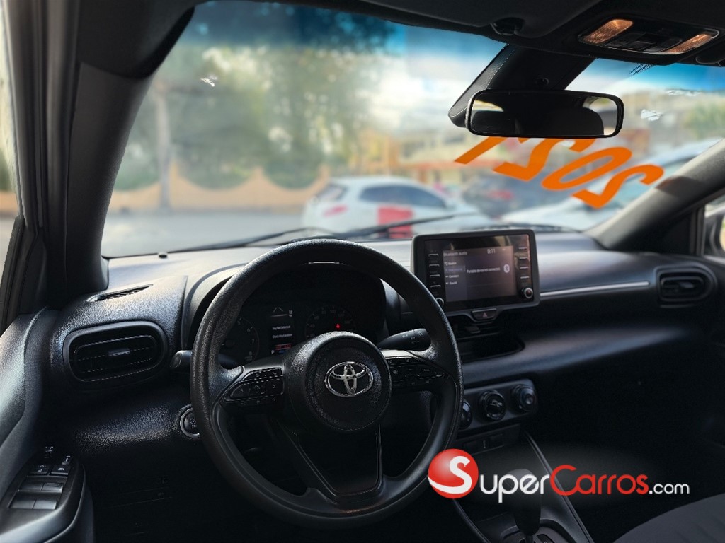 2021 Toyota Yaris — foto 10 / 12