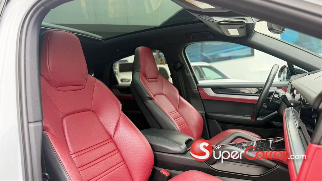 2024 Porsche Cayenne — foto 4 / 12