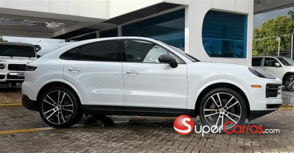 2024 Porsche Cayenne — foto 11 / 12