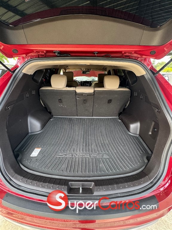 2017 Hyundai Santa Fe — foto 5 / 10