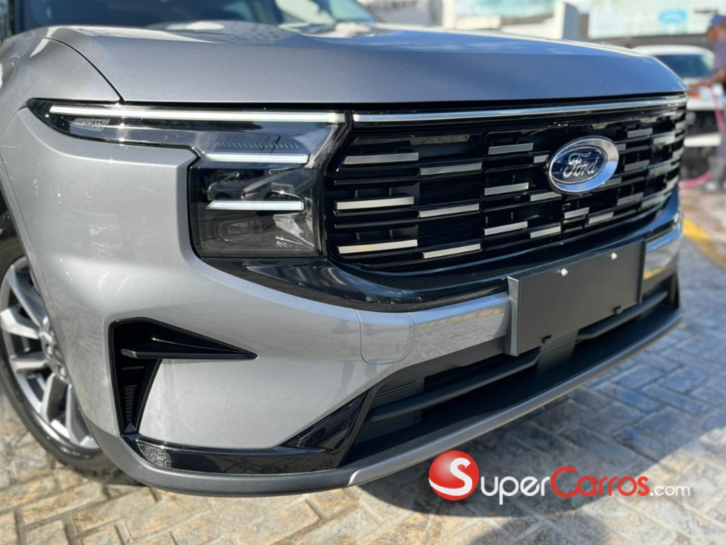 2026 Ford EDGE TREND HYBRID — foto 2 / 12