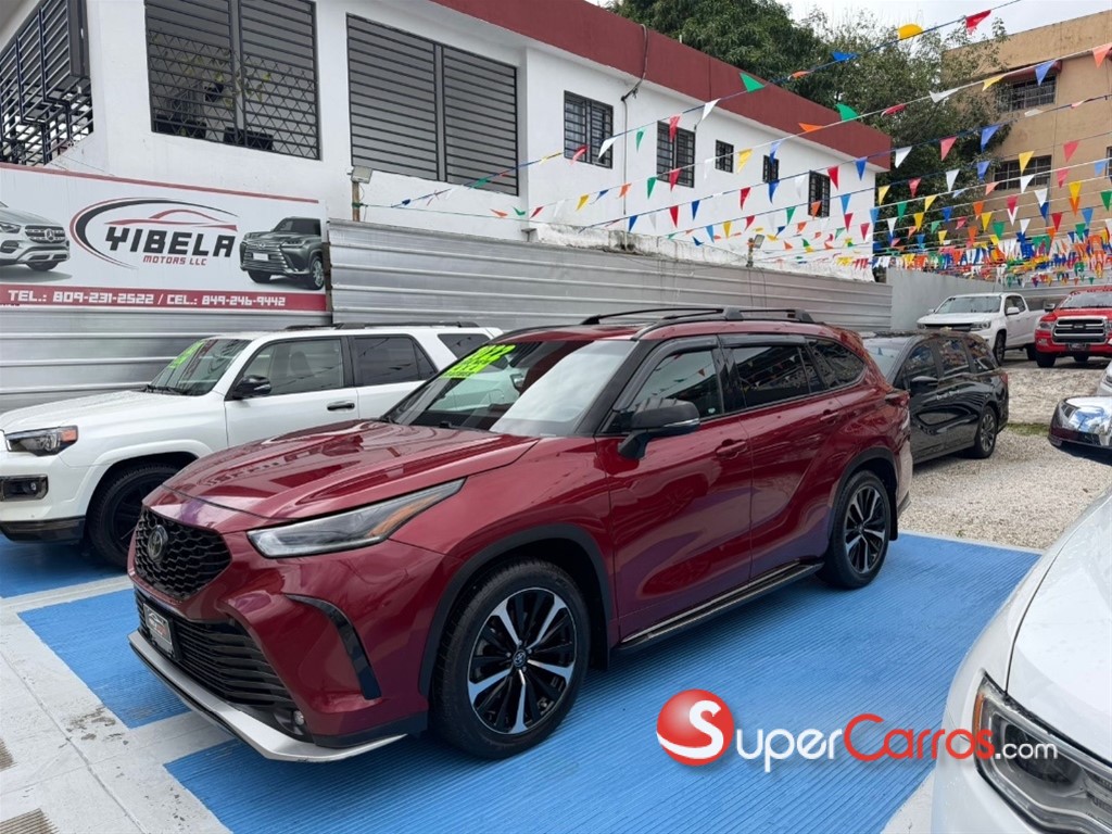 2022 Toyota Highlander XSE