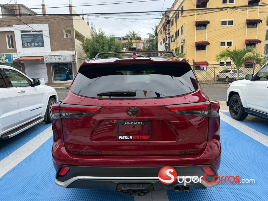 2022 Toyota Highlander XSE — foto 6 / 12