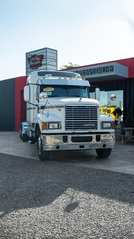 2011 Mack CH