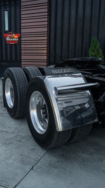 2011 Mack CH — foto 3 / 8