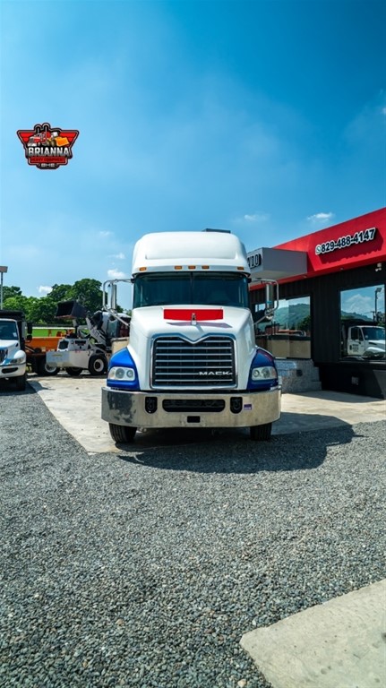 2012 Mack Pinnacle — foto 3 / 10