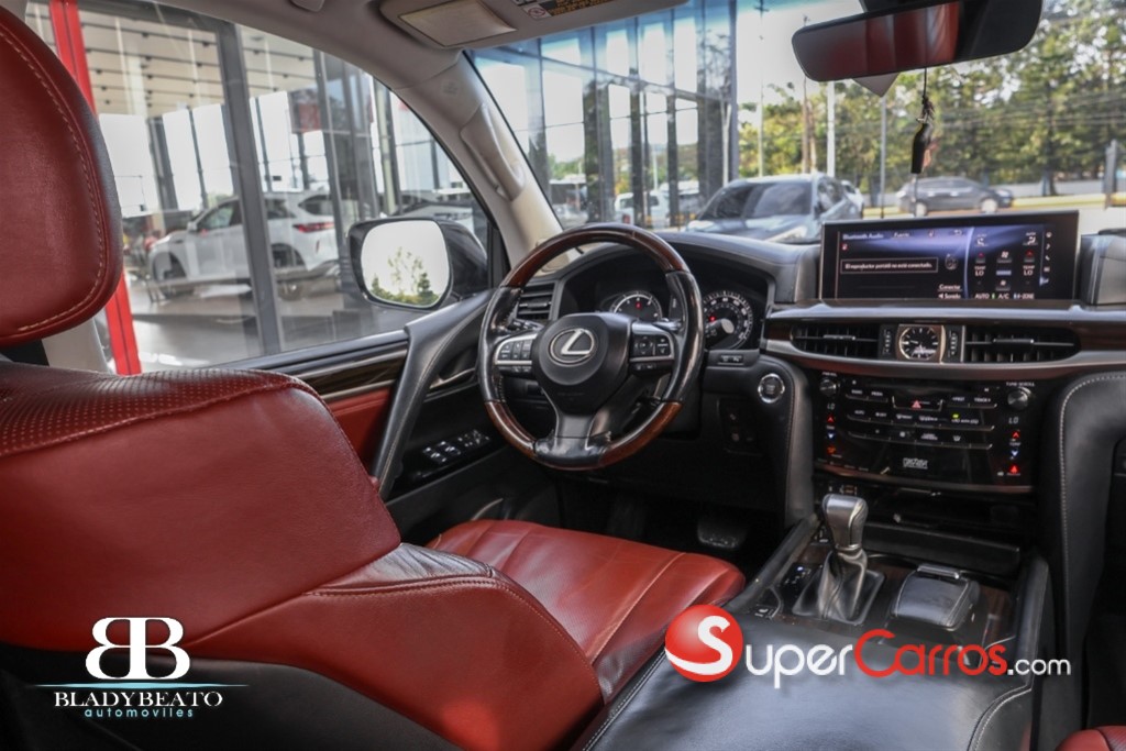 2016 Lexus LX 570 — foto 6 / 12