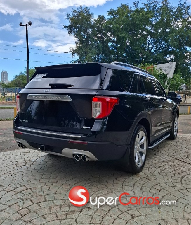 2020 Ford Explorer Platinum — foto 5 / 12