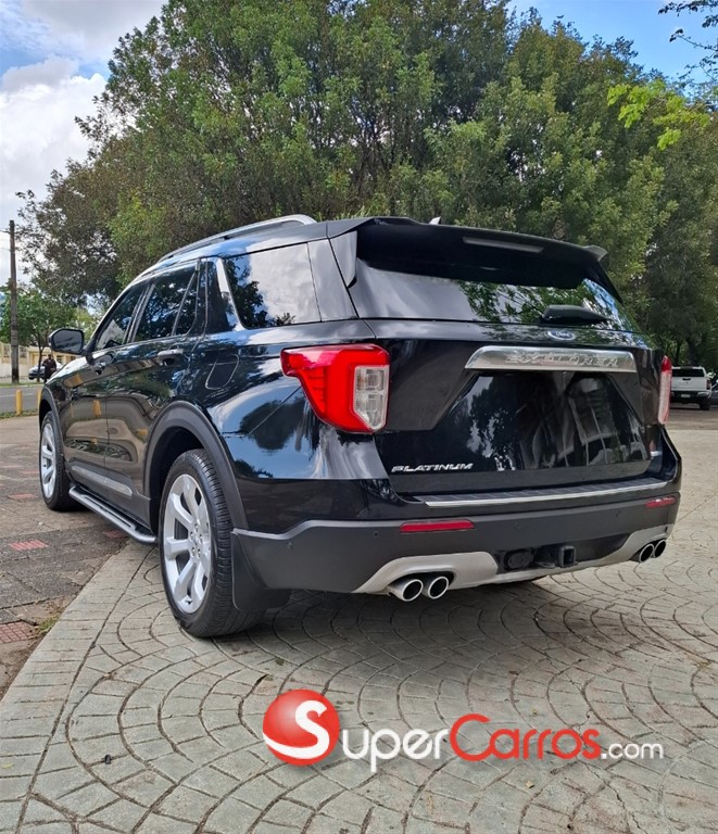 2020 Ford Explorer Platinum — foto 6 / 12