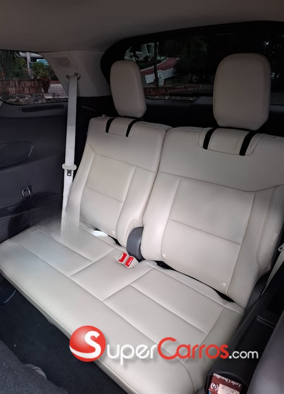 2020 Ford Explorer Platinum — foto 10 / 12