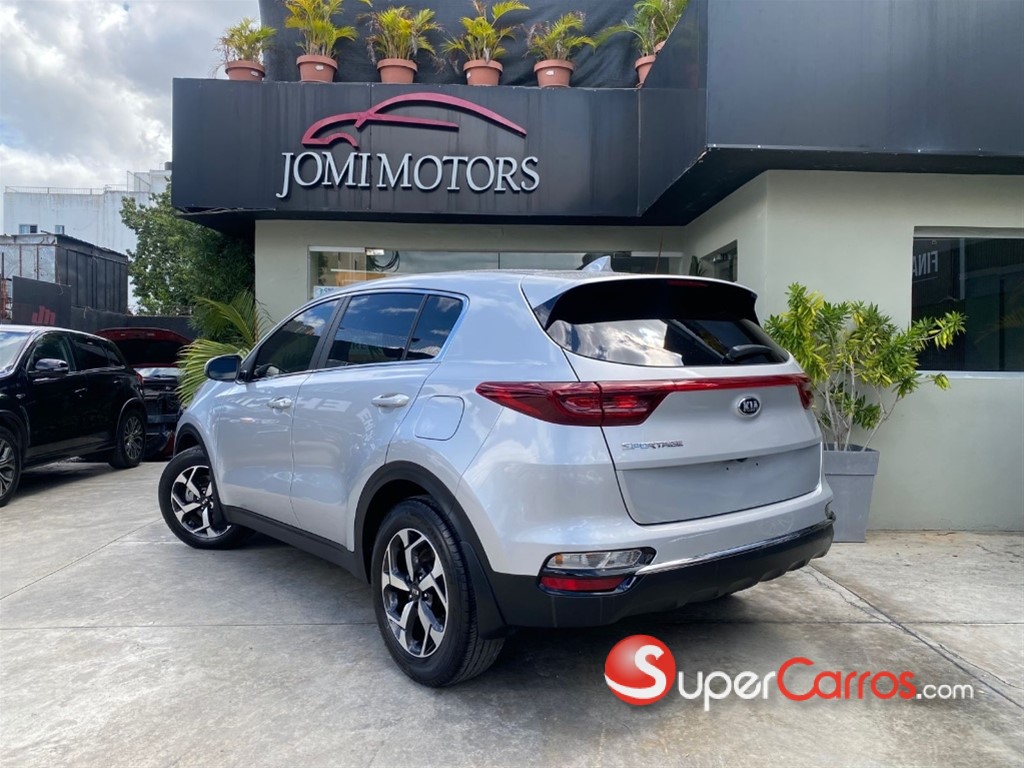 2022 Kia Sportage LX — foto 4 / 10
