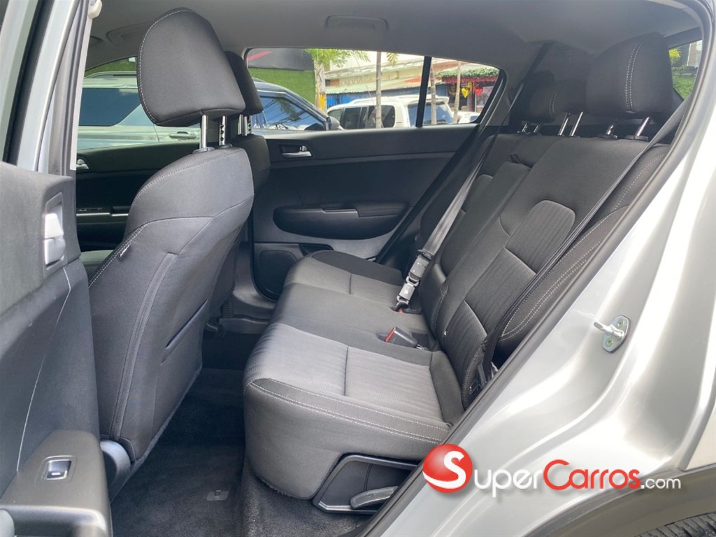 2022 Kia Sportage LX — foto 9 / 10