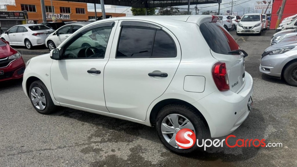 2021 Nissan March — foto 5 / 12