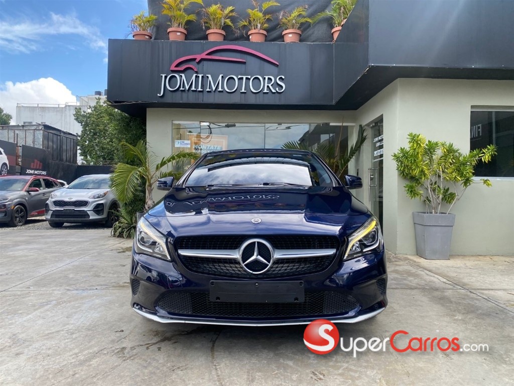 2018 Mercedes-Benz Clase CLA 180 — foto 2 / 12