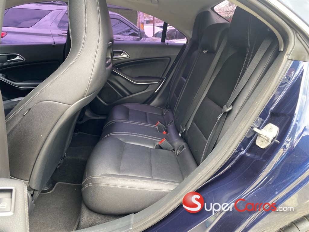 2018 Mercedes-Benz Clase CLA 180 — foto 11 / 12