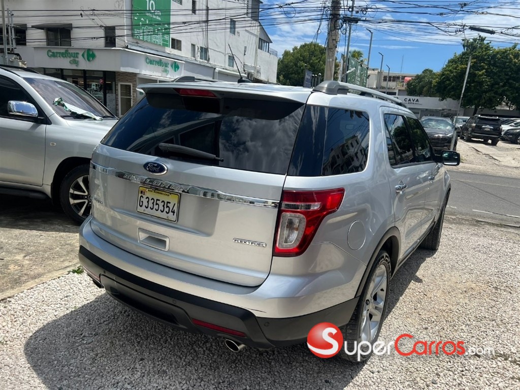 2015 Ford Explorer Limited — foto 8 / 12