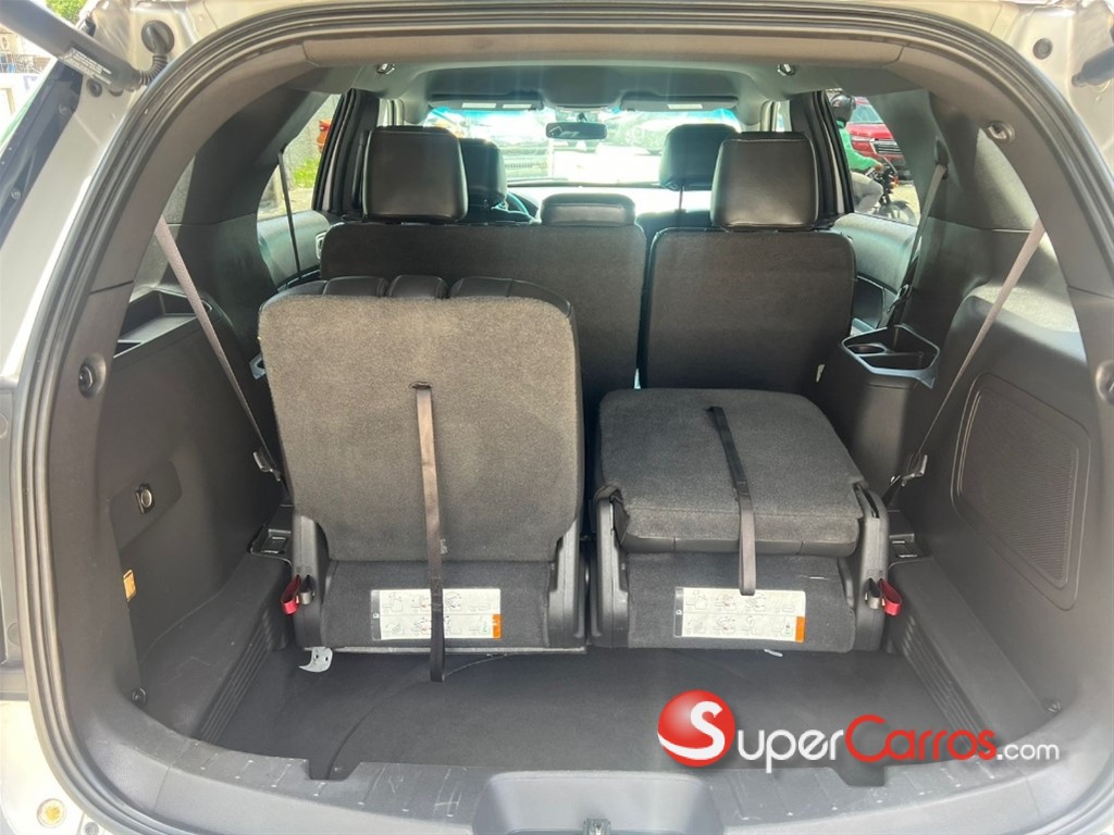 2015 Ford Explorer Limited — foto 11 / 12