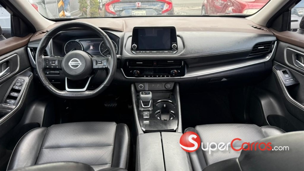 2021 Nissan Rogue SV — foto 6 / 12