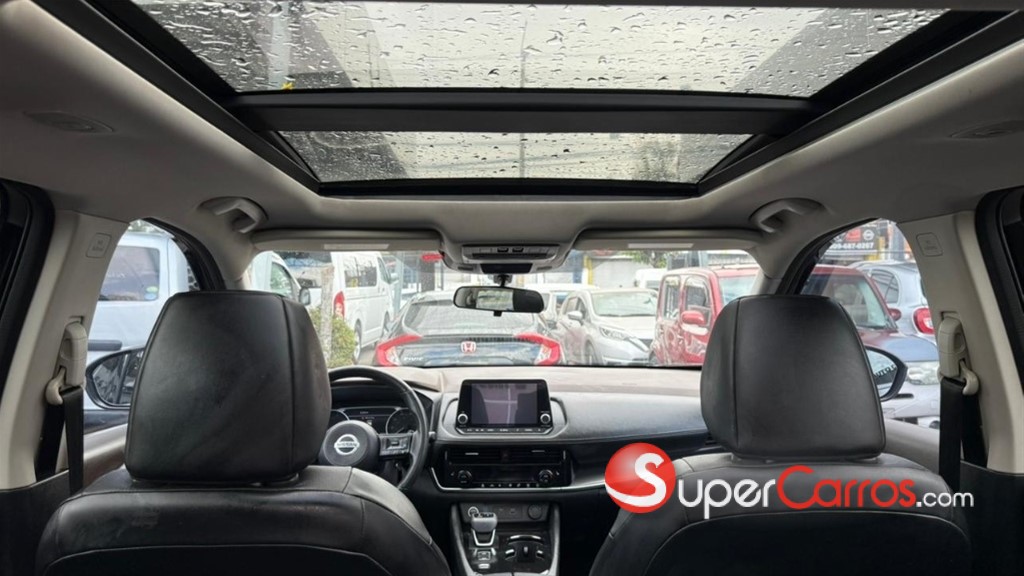 2021 Nissan Rogue SV — foto 7 / 12