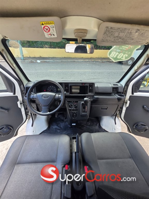 2018 Daihatsu Hijet — foto 10 / 11