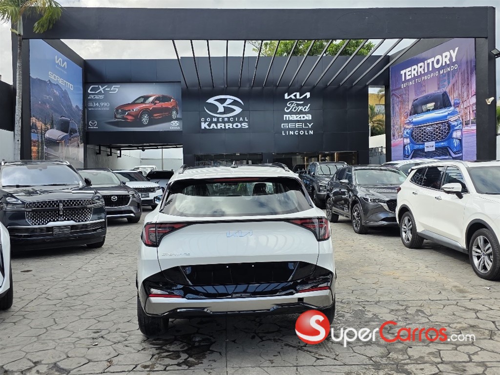 2027 Kia Sportage Luxury — foto 5 / 12