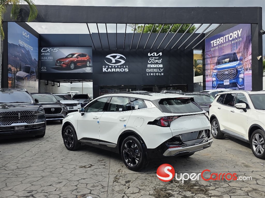 2027 Kia Sportage Luxury — foto 6 / 12