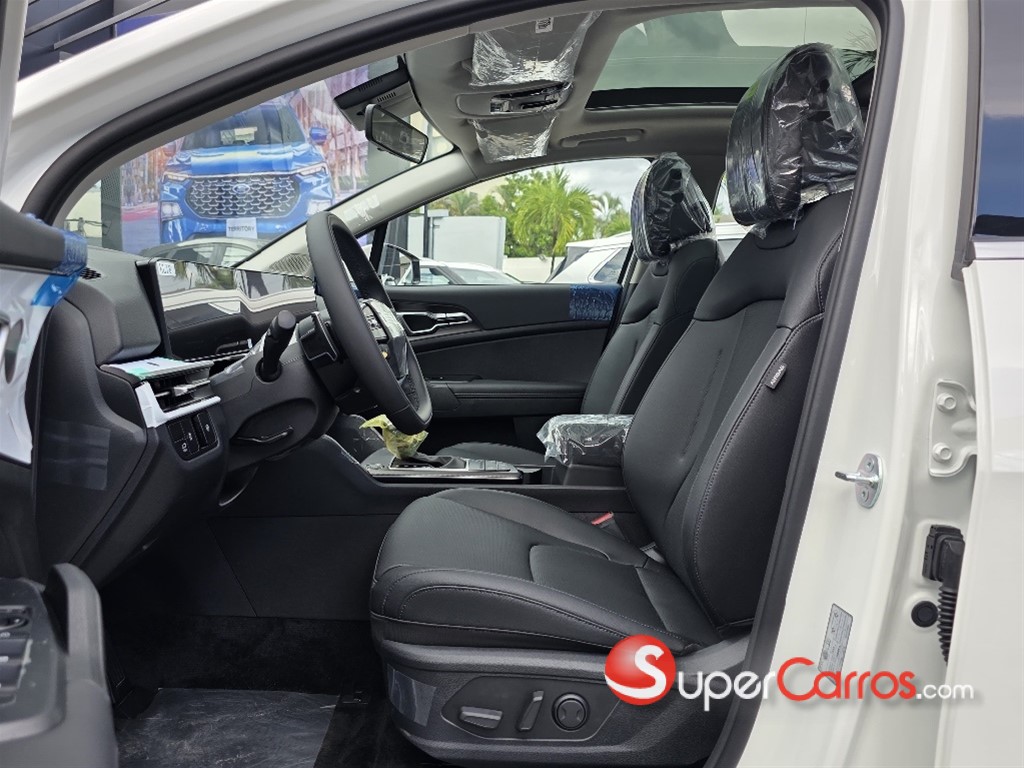 2027 Kia Sportage Luxury — foto 8 / 12