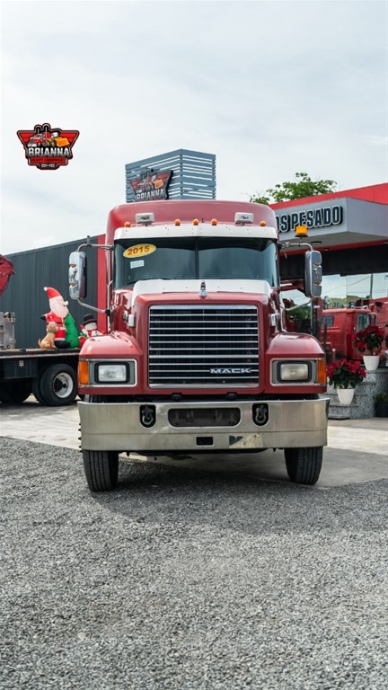 2015 Mack CH — foto 2 / 7