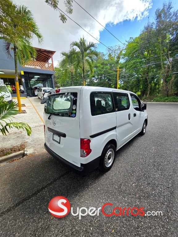 2020 Nissan NV 200 — foto 3 / 10