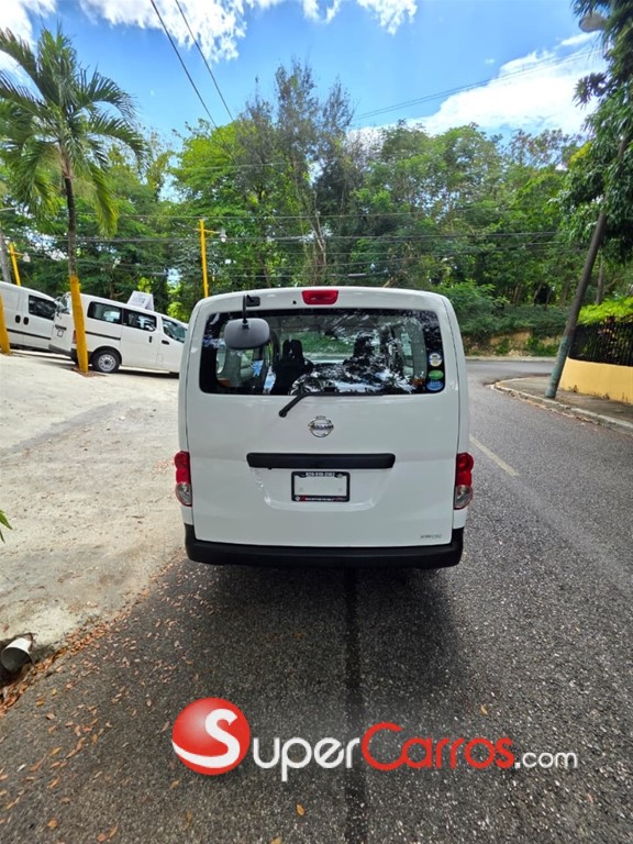 2020 Nissan NV 200 — foto 6 / 10