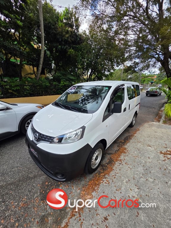 2020 Nissan NV 200 — foto 7 / 10