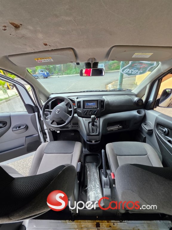 2020 Nissan NV 200 — foto 8 / 10