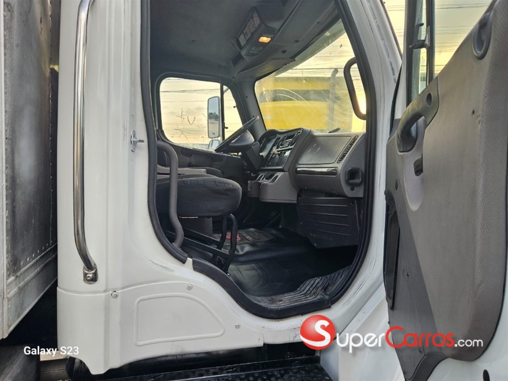 2013 Freightliner M2 — foto 5 / 12