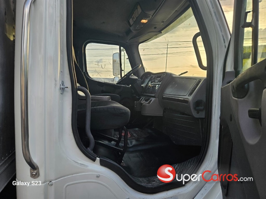 2013 Freightliner M2 — foto 7 / 12