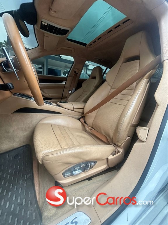 2013 Porsche Panamera GTS — foto 8 / 11