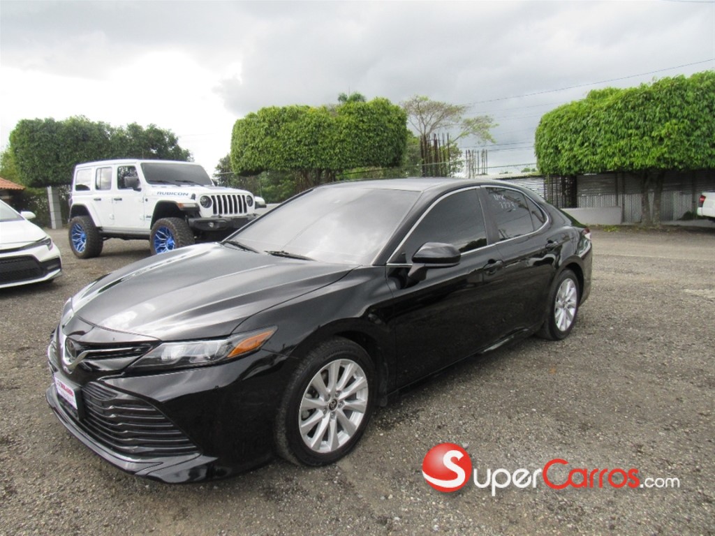 2020 Toyota Camry LE